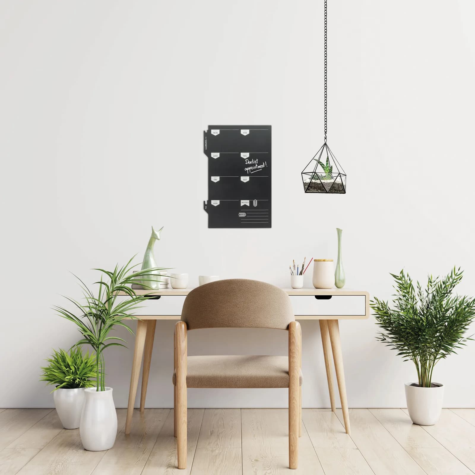 Securit® wandkrijtbord weekplanner - zwart - met vloeibare krijtstift en klittenband — Securit® by Montandor — In situ
