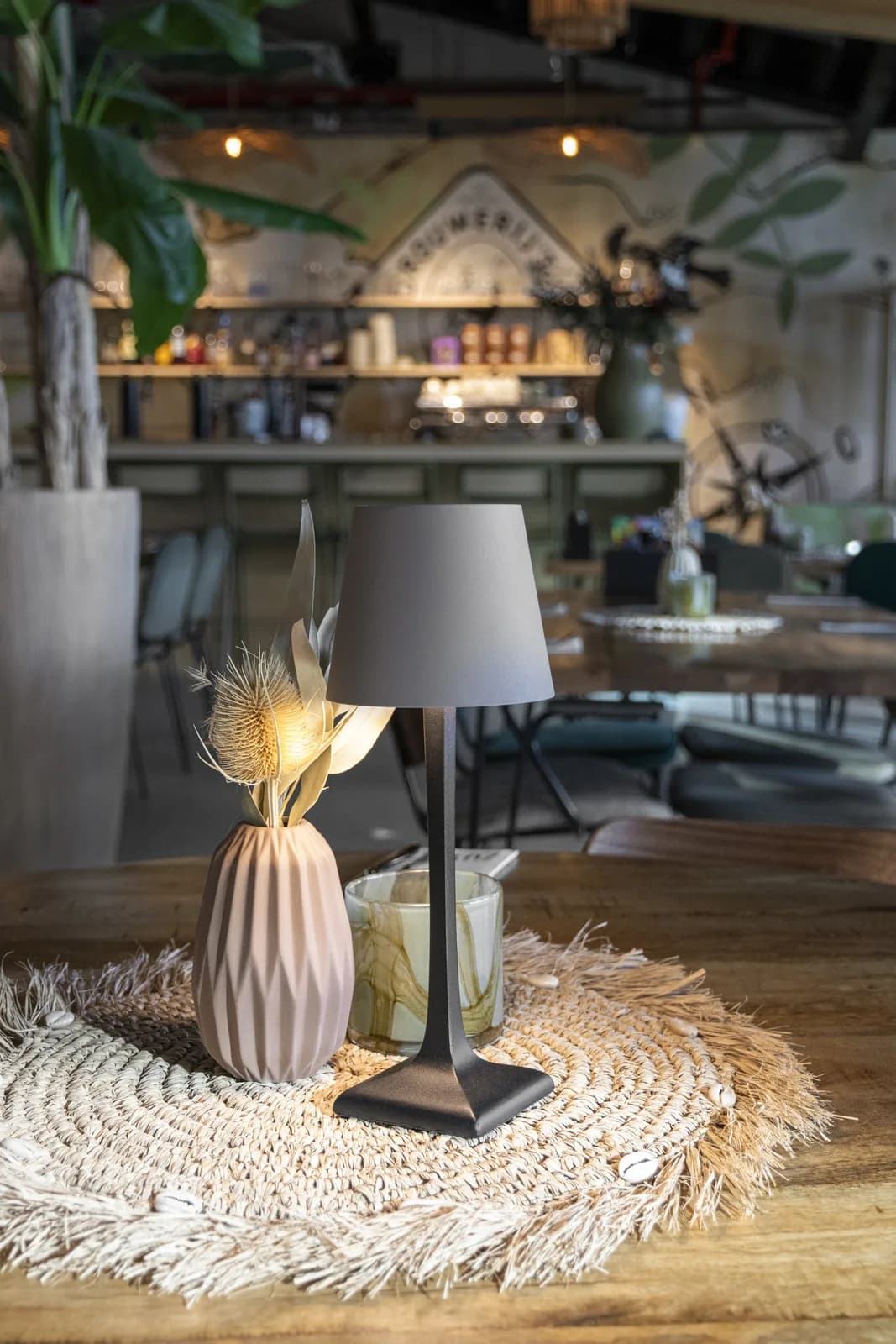 Securit® Milano draadloze led-tafellamp — zwart/taupe — binnen/buiten — magnetische laadkabel — In situ